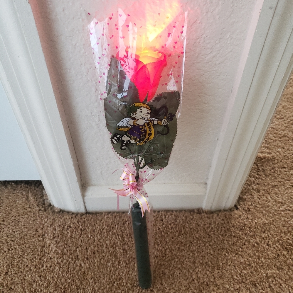 Light up rose